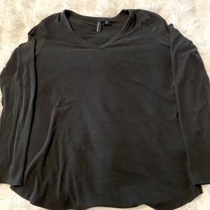 Women’s long sleeve V neck shirt